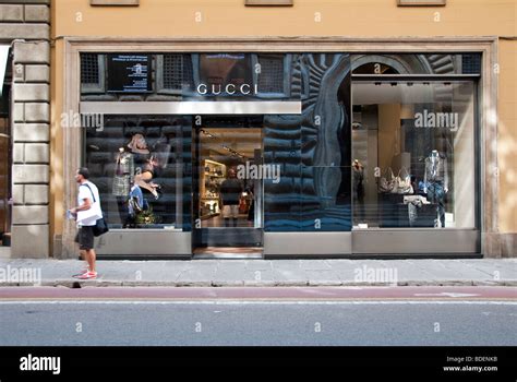 gucci via tornabuoni firenze